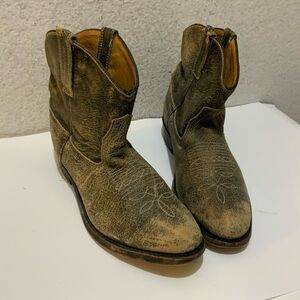 Miz Mooz Carlito distressed leather cowgirl ankle boots size 8